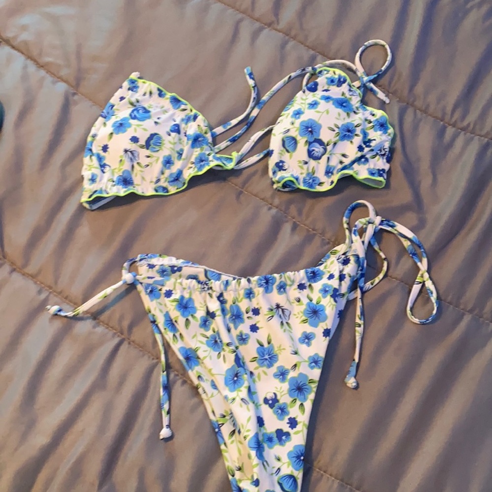 sheen flower bikini